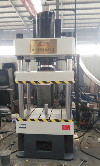 壓塊油壓機(jī) 壓塊油壓機(jī)