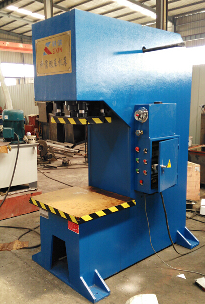 63噸單臂液壓機(jī) 63噸單臂液壓機(jī)