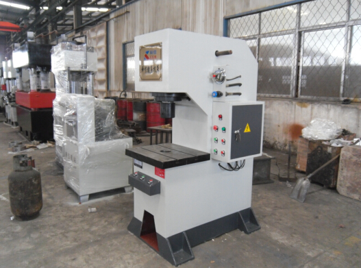 小噸位油壓機(jī)（20噸單臂油壓機(jī)、液壓機(jī)）